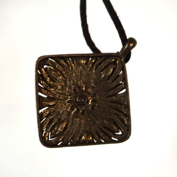 Vintage Laila Rowe Marked Beaded Pendant String Choker Necklace - Picture 4 of 7